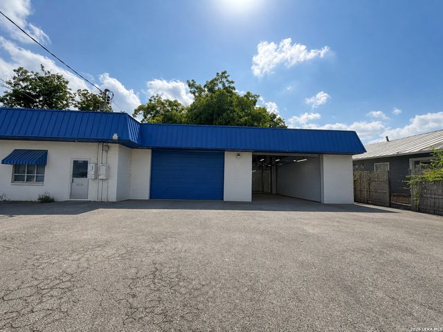 3716 S Presa, San Antonio, TX 78210