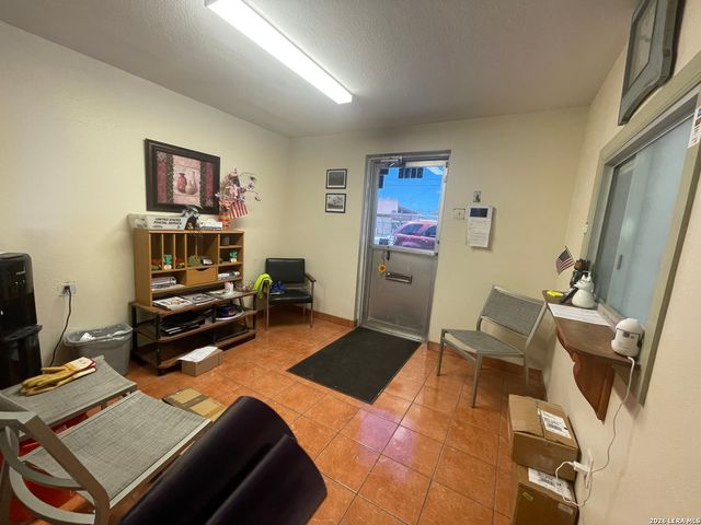 3716 S Presa, San Antonio, TX 78210