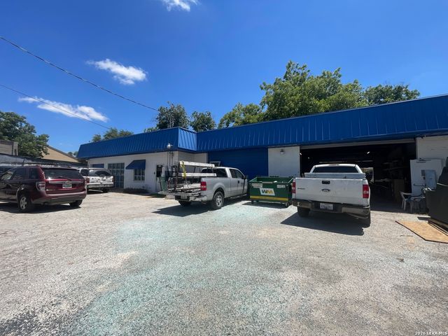 3716 S Presa, San Antonio, TX 78210
