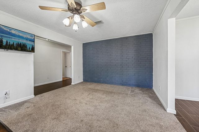 4418 Saffron Lane, Friendswood, TX 77546