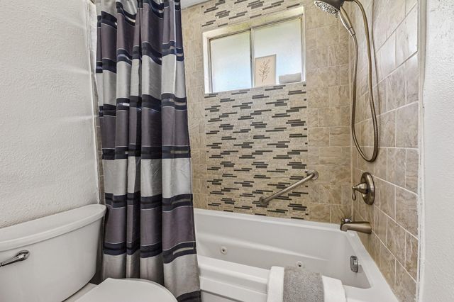4418 Saffron Lane, Friendswood, TX 77546