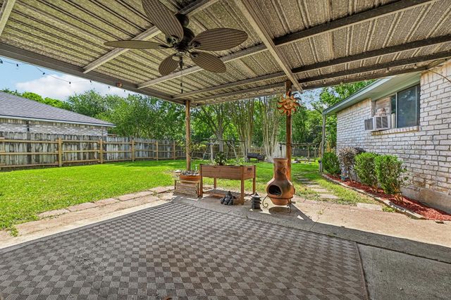 4418 Saffron Lane, Friendswood, TX 77546