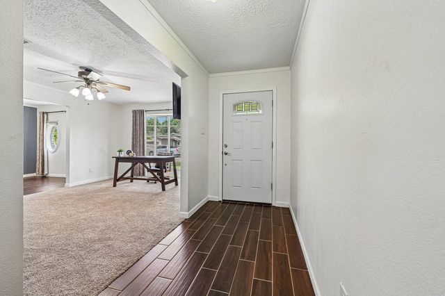 4418 Saffron Lane, Friendswood, TX 77546