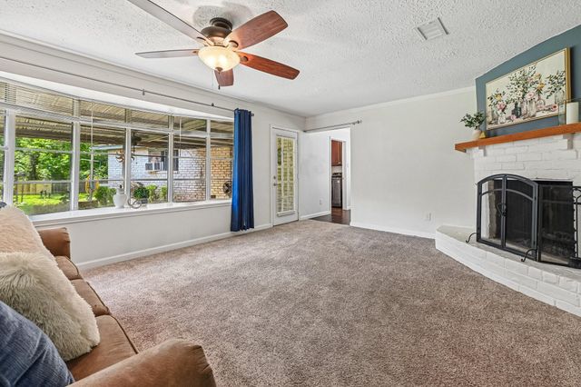 4418 Saffron Lane, Friendswood, TX 77546