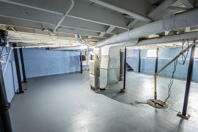 684 S Gordon Avenue, Kankakee, IL 60901