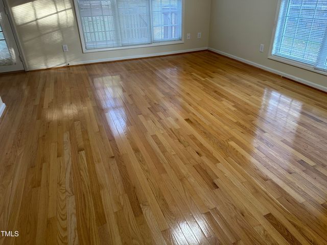 100 W Acres Crescent, Cary, NC 27519