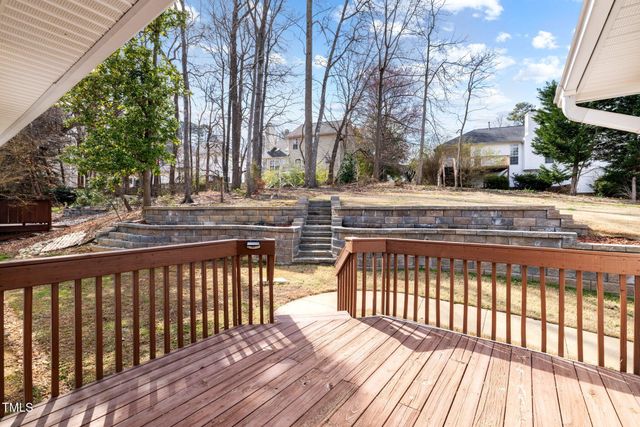 100 W Acres Crescent, Cary, NC 27519