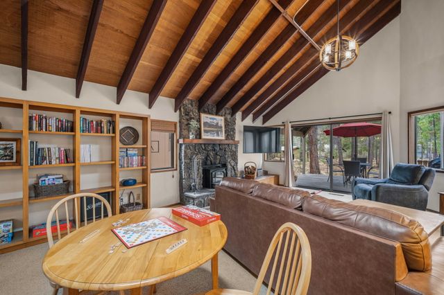 57055 Deer Lane 7, Sunriver, OR 97707