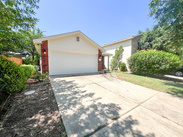 298 Jack Rabbit LN, Buda, TX 78610