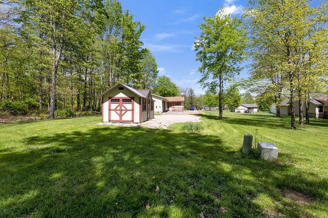 329 Floralwood Drive, Howard, OH 43028