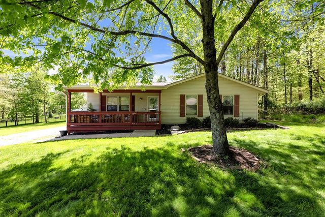 329 Floralwood Drive, Howard, OH 43028