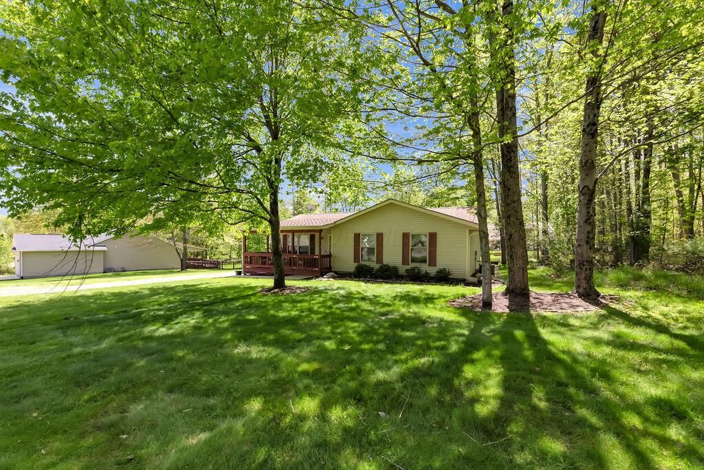 329 Floralwood Drive, Howard, OH 43028