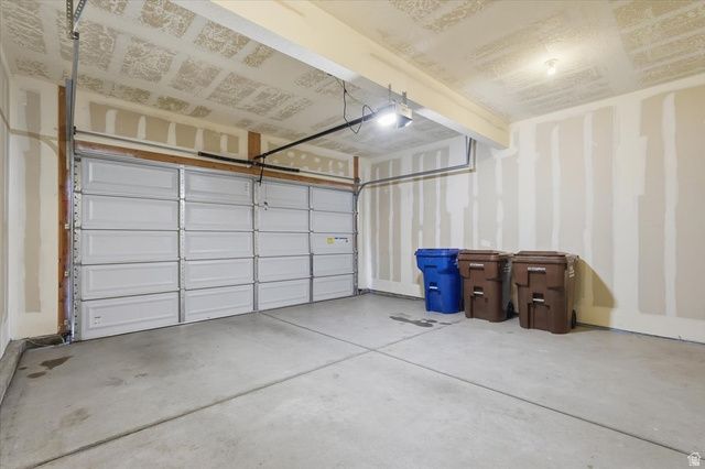 1329 W WALLSBURG DR, Taylorsville, UT 84123