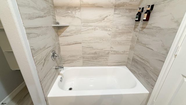 7823 Gladstone Street B1, Houston, TX 77051