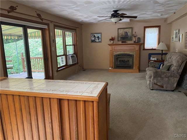 18 Morris Circle, New Hartford, NY 13413
