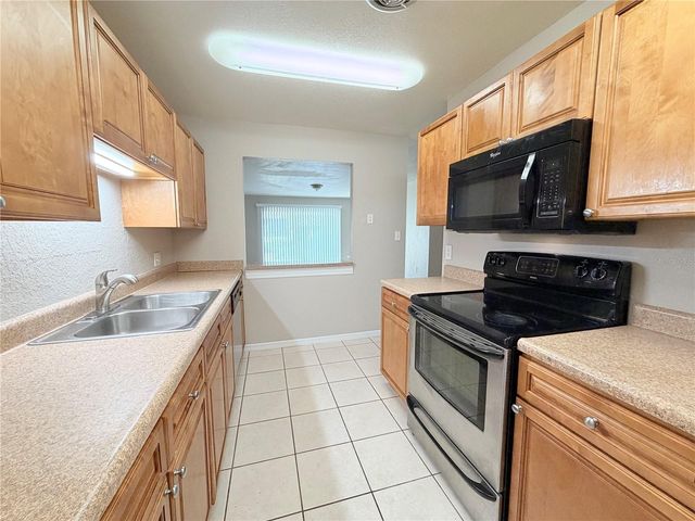 1695 LEE ROAD D116, Winter Park, FL 32789