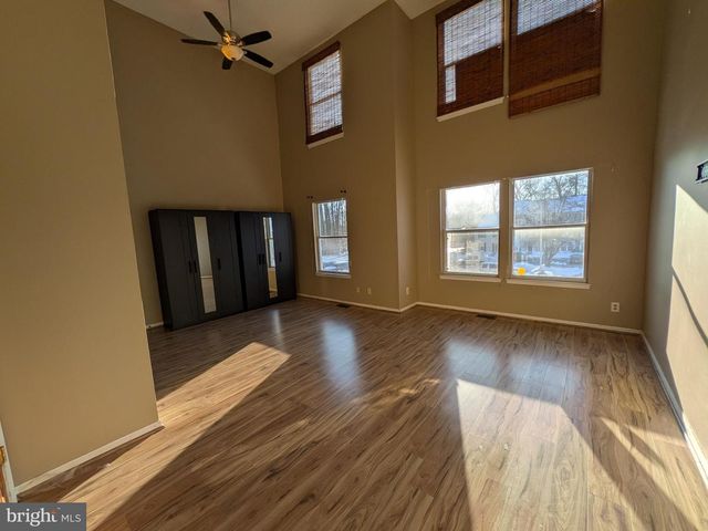 2707 GREENWOOD DR, Lindenwold, NJ 08021