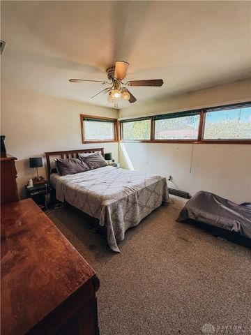 28 Warner Drive, Tipp City, OH 45371