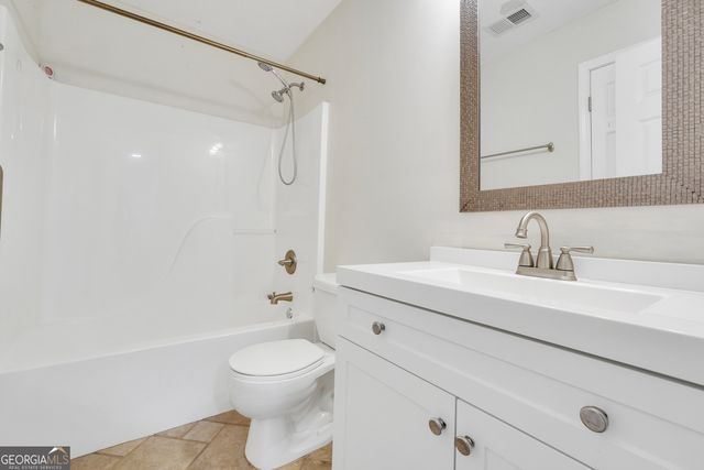 105 Dawn Court, Jackson, GA 30233