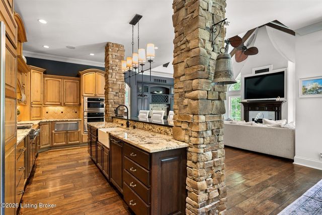 3021 Long Creek Way, Louisville, KY 40245