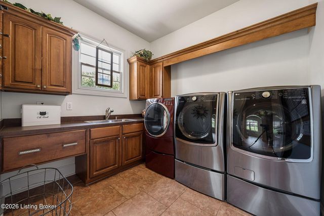 3021 Long Creek Way, Louisville, KY 40245