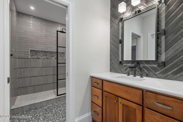 3021 Long Creek Way, Louisville, KY 40245