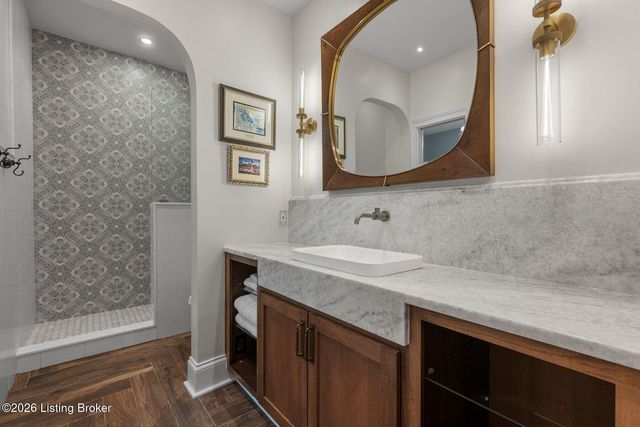 3021 Long Creek Way, Louisville, KY 40245