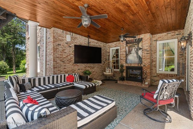 3021 Long Creek Way, Louisville, KY 40245