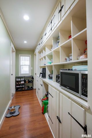 712 CIRCLE Drive, Marion, IL 62959