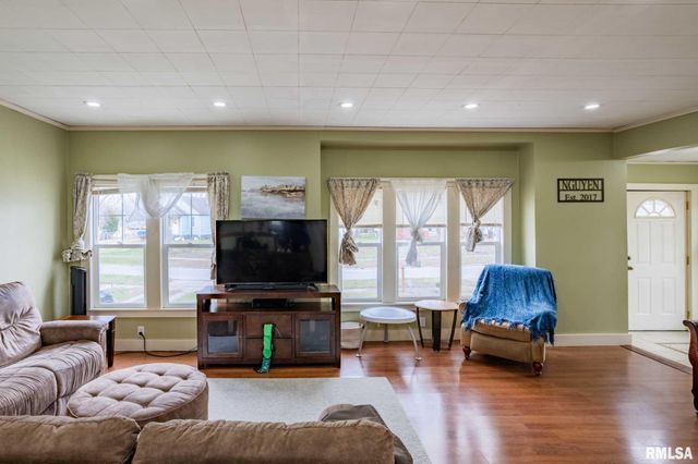 712 CIRCLE Drive, Marion, IL 62959