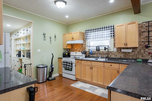 712 CIRCLE Drive, Marion, IL 62959