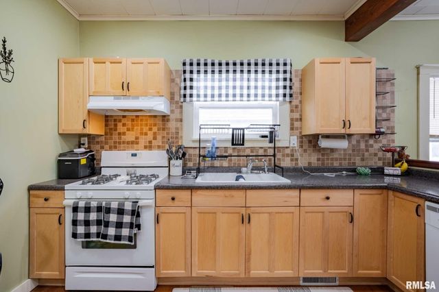 712 CIRCLE Drive, Marion, IL 62959