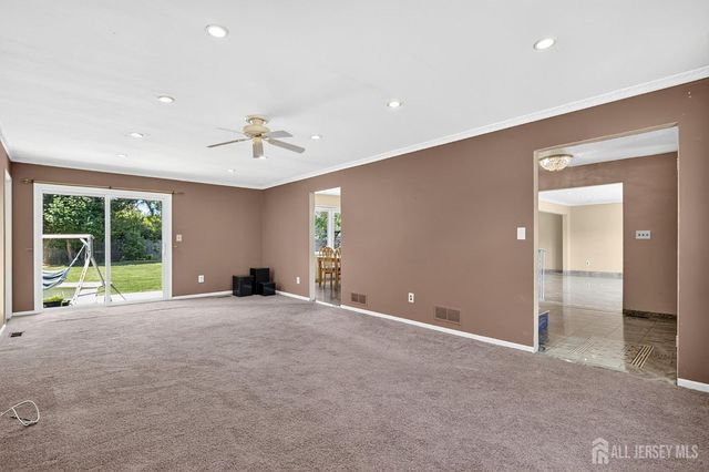 12 Mershon Lane, Plainsboro, NJ 08536