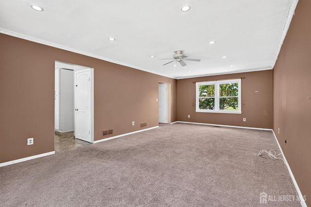 12 Mershon Lane, Plainsboro, NJ 08536