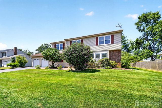 12 Mershon Lane, Plainsboro, NJ 08536
