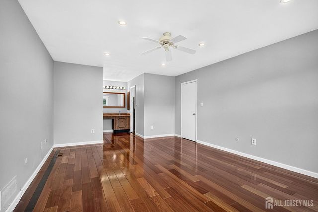 12 Mershon Lane, Plainsboro, NJ 08536