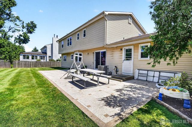 12 Mershon Lane, Plainsboro, NJ 08536