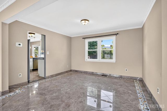 12 Mershon Lane, Plainsboro, NJ 08536