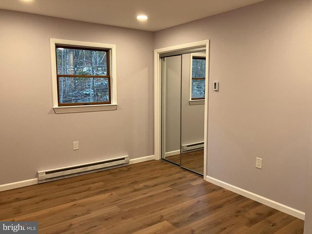 2096 SCARBOROUGH WAY, Bushkill, PA 18324