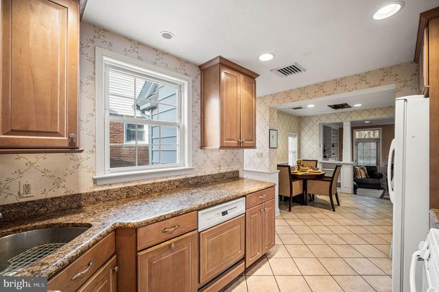 601 S EAGLE RD, Havertown, PA 19083