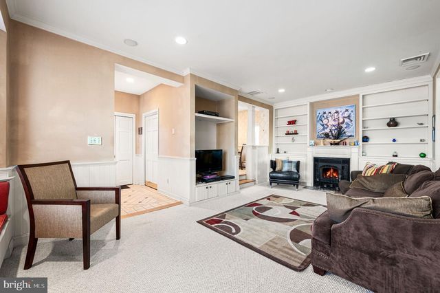 601 S EAGLE RD, Havertown, PA 19083