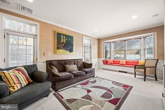 601 S EAGLE RD, Havertown, PA 19083