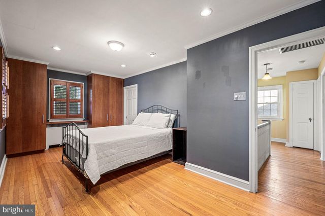 601 S EAGLE RD, Havertown, PA 19083