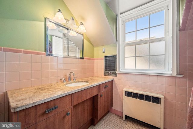 601 S EAGLE RD, Havertown, PA 19083