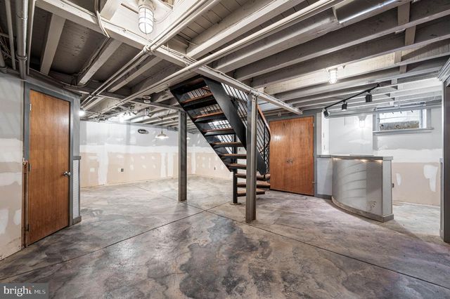 601 S EAGLE RD, Havertown, PA 19083