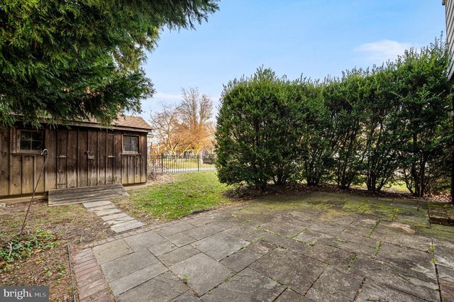 601 S EAGLE RD, Havertown, PA 19083