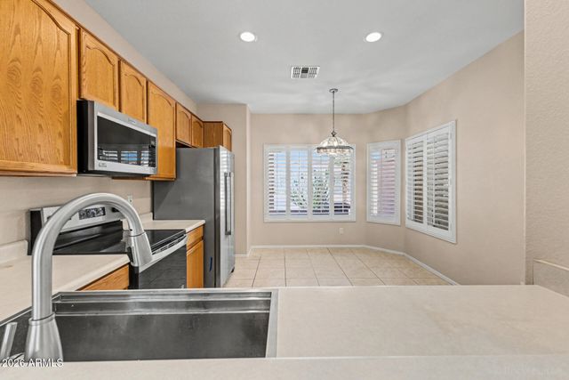 8373 W MARY ANN Drive, Peoria, AZ 85382