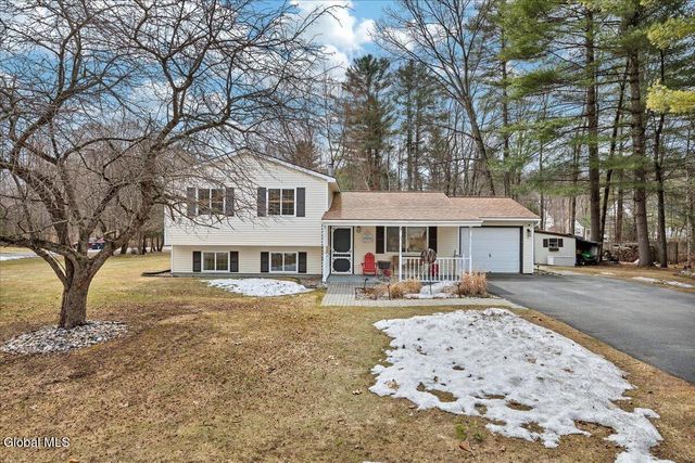 63 Rainbow Trail, Queensbury, NY 12804