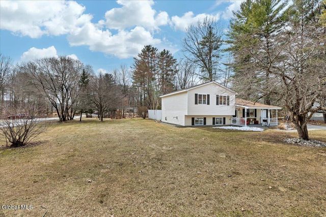 63 Rainbow Trail, Queensbury, NY 12804