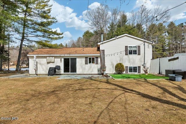 63 Rainbow Trail, Queensbury, NY 12804